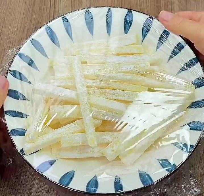教你怎么炸薯?xiàng)l才會(huì)又香又脆