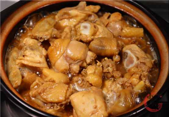 燉雞肉最忌直接焯水，教你正確做法，雞肉鮮香嫩滑無腥味，超下飯