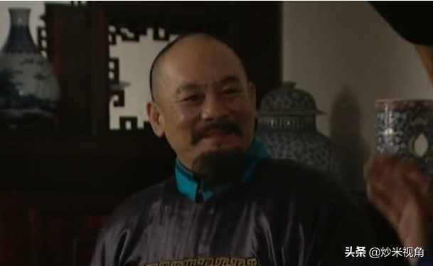 《雍正王朝》中李紱是個清官，為何買考題的時候70兩，說出就出？