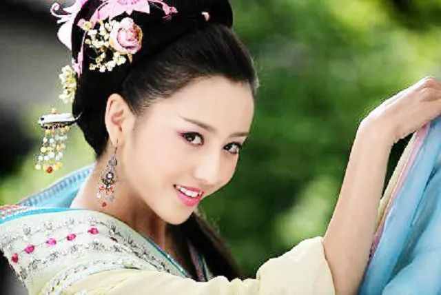 歷史上十大美女的經(jīng)典扮演者！范冰冰陳紅楊冪誰魅力足