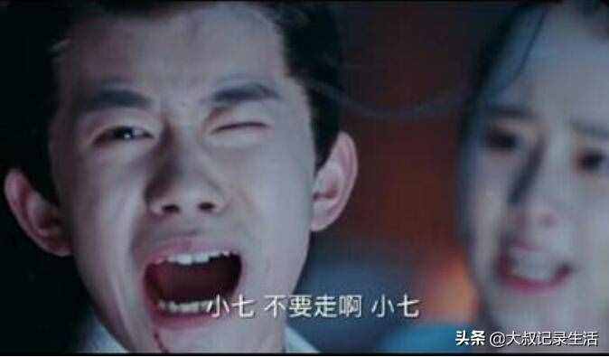 女生發(fā)個(gè)wink什么意思，wink你一下是什么意思？