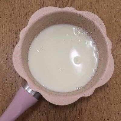 吃了這碗水果凍牛奶布丁，一口下肚感覺超暖