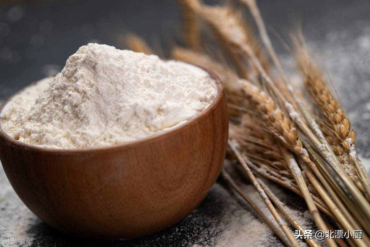 同樣是面粉，“雪花粉”和“麥芯粉”區(qū)別大，搞懂再買不吃虧