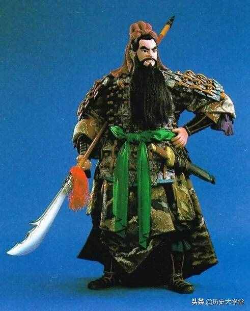 評書里的武器動輒上百斤，古代真正的武器到底有多重