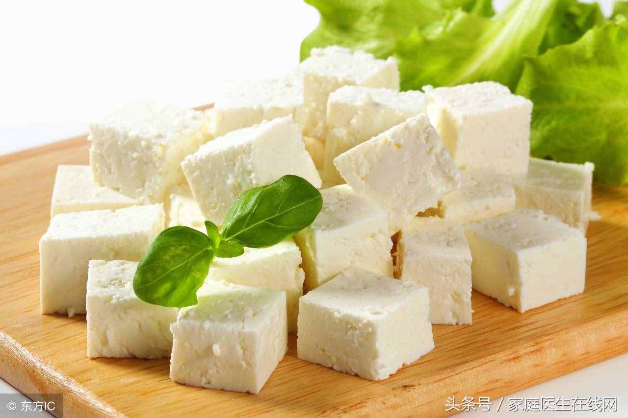 豆腐嫩滑又營養(yǎng)，偶爾吃點豆腐，身體會有這4個改善