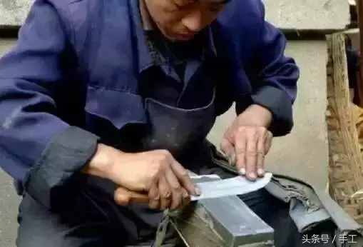 老廚師教你如何磨刀，正確的磨刀技巧。