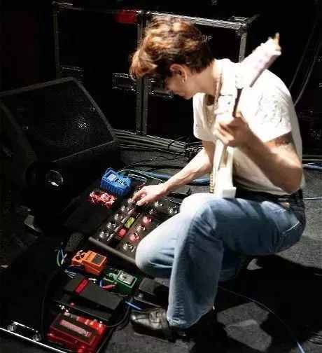 吉他、音箱、效果器 如何調(diào)出電吉他的好音色