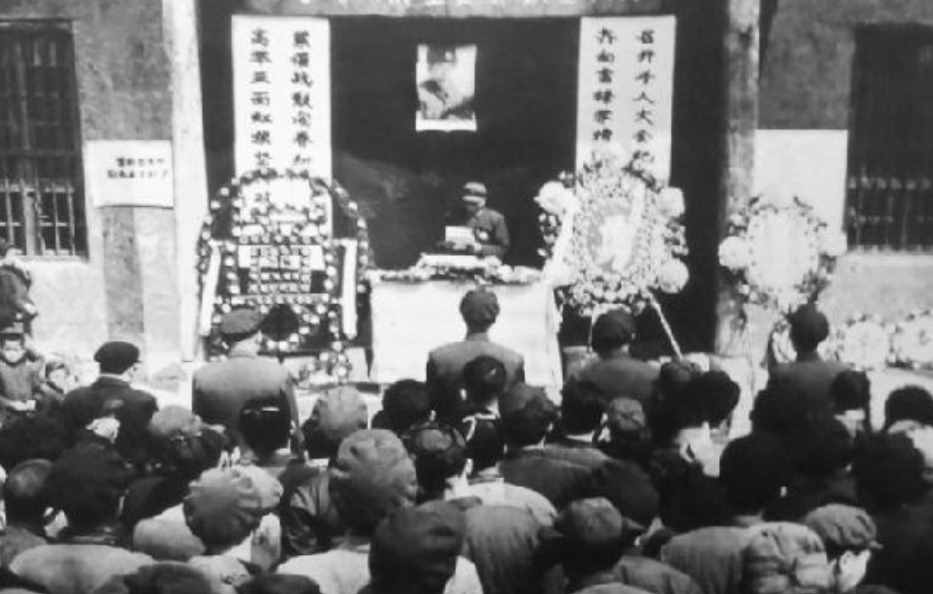 雷鋒的真正死因是什么？60年后老連長說出真相，讓人心痛不已