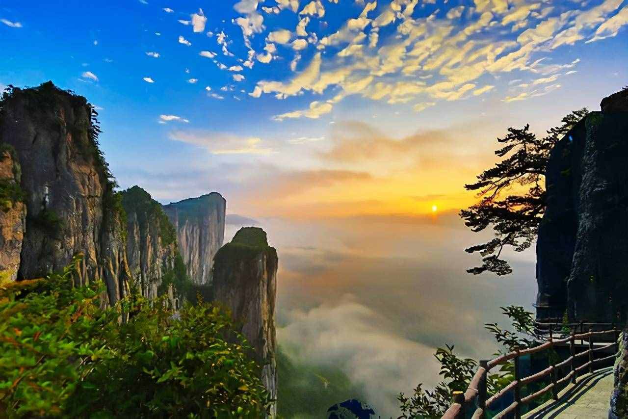 恩施旅游攻略，恩施哪些景點必去，恩施一般玩幾天比較好？