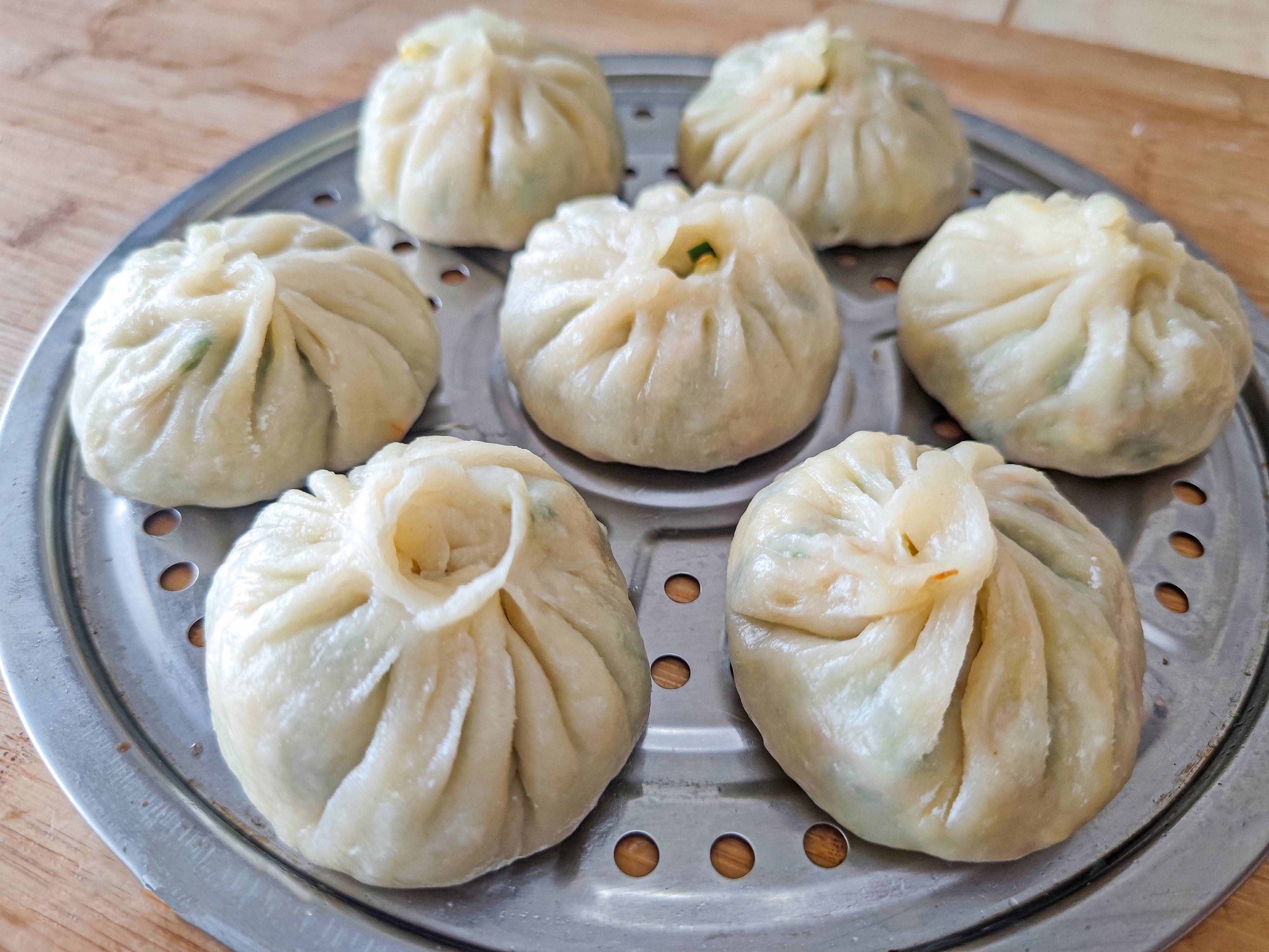 素包子的家常做法，無需發(fā)面就能做，皮薄餡大又營養(yǎng)，好吃看得見