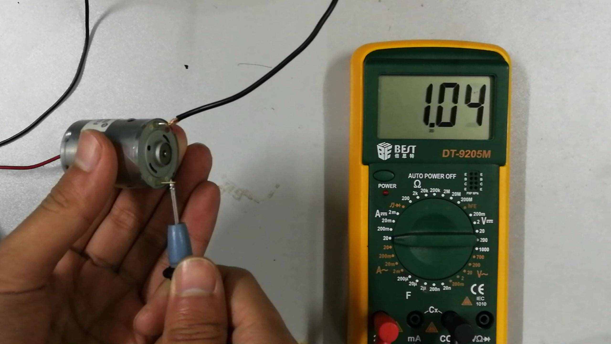 用萬用表測電流方法講解