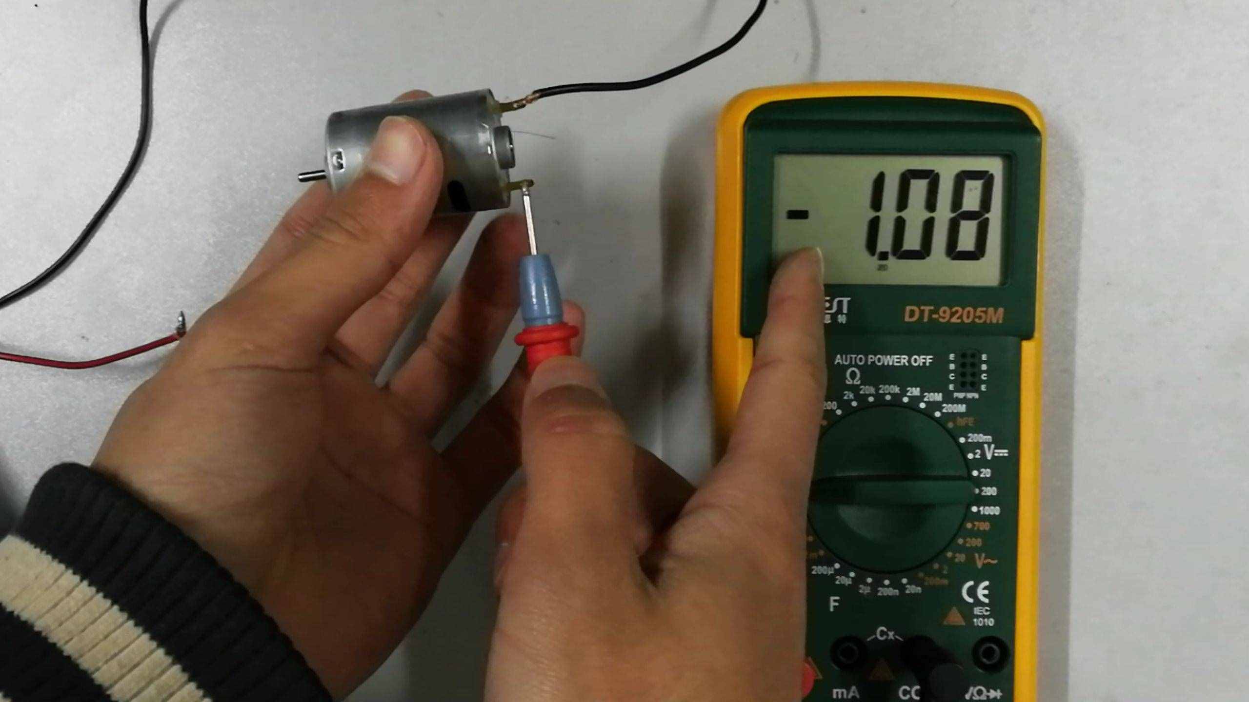 用萬用表測電流方法講解