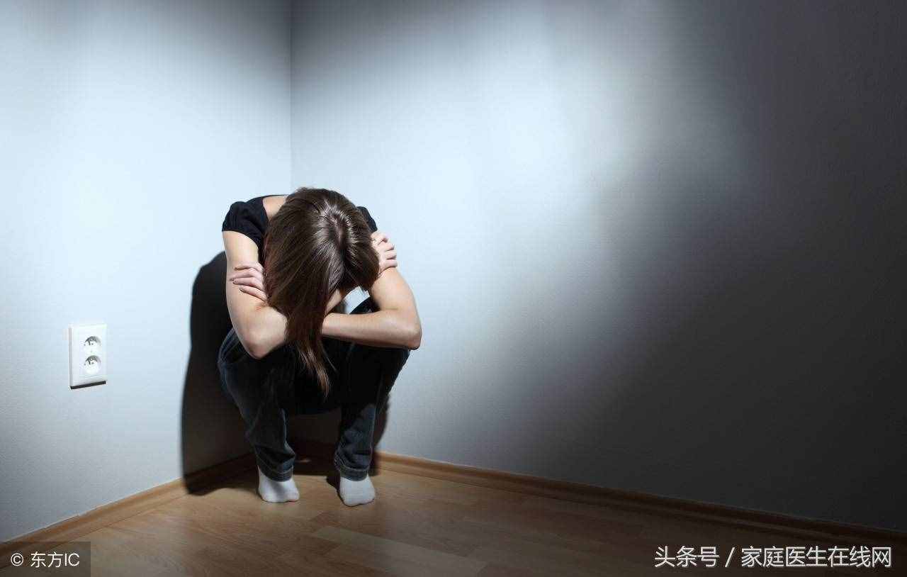 面對(duì)抑郁癥患者，學(xué)會(huì)4個(gè)開導(dǎo)方法，解除“心理危機(jī)”