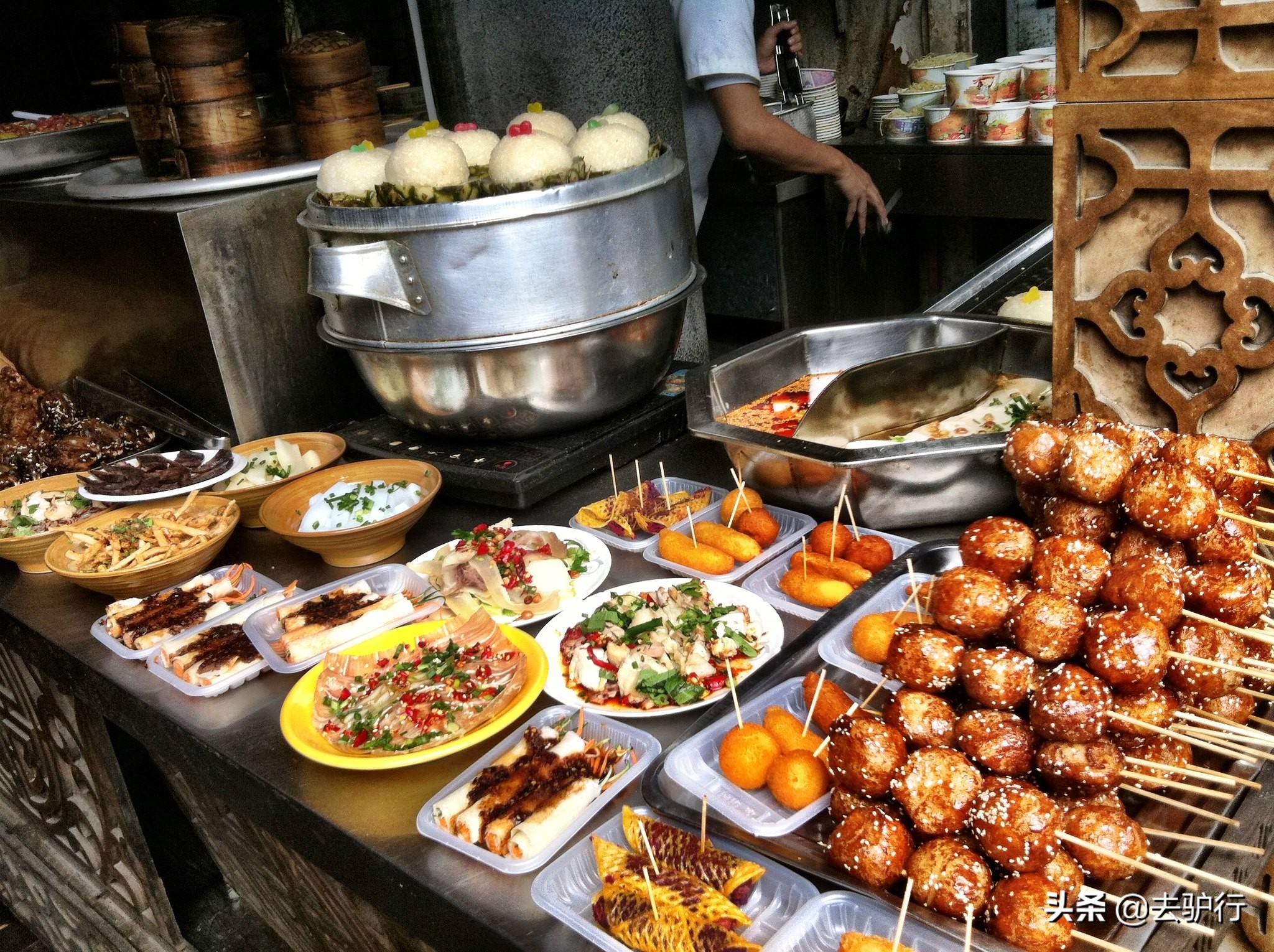 四大美食城市：靠一口吃的都能呆一個(gè)月，你更喜歡哪座城市？
