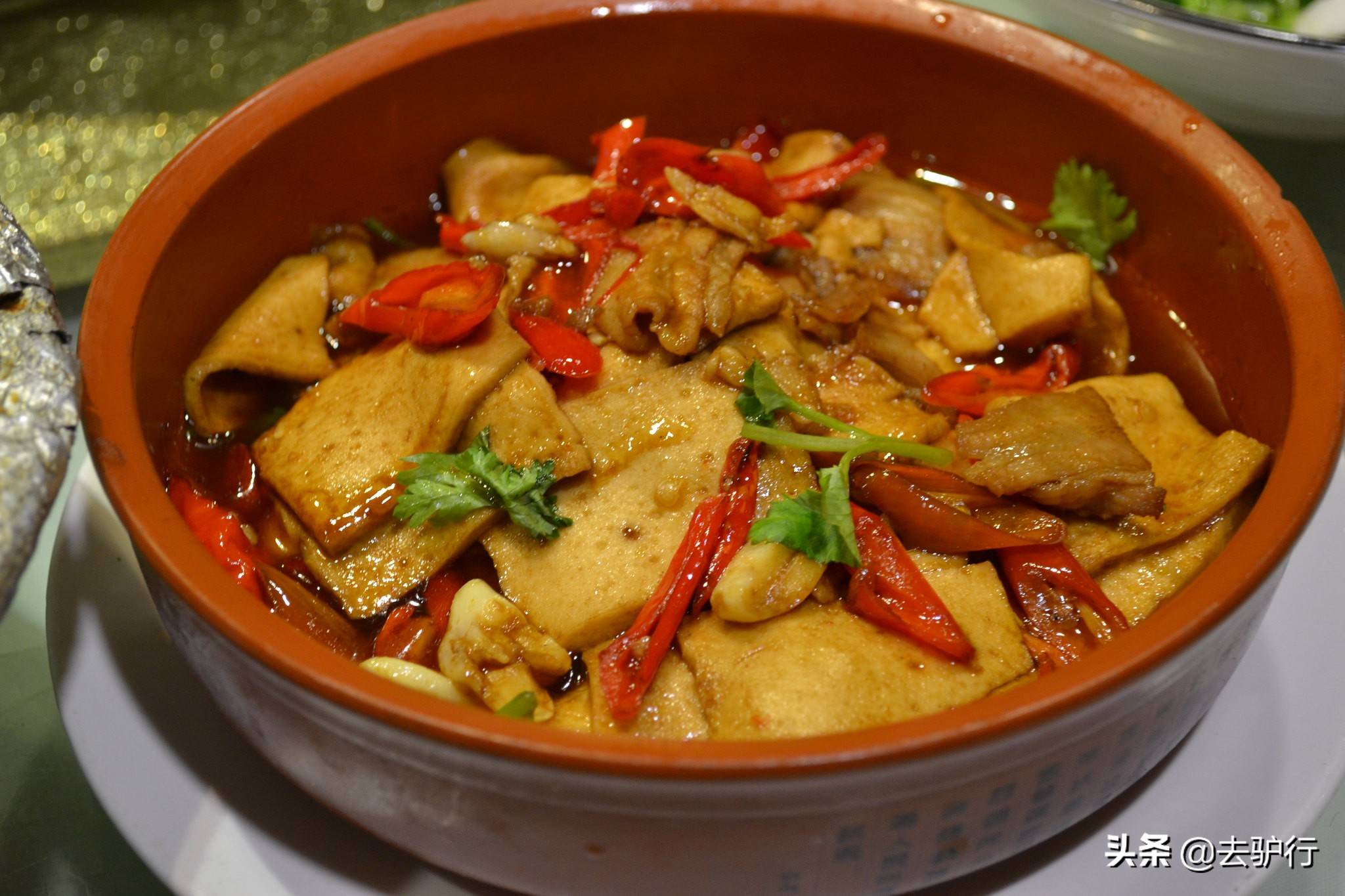 四大美食城市：靠一口吃的都能呆一個(gè)月，你更喜歡哪座城市？