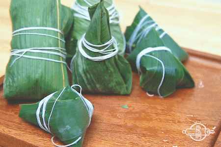 動(dòng)圖+詳解，1分鐘教你花式包粽子