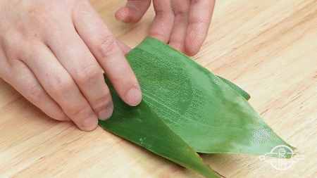 動(dòng)圖+詳解，1分鐘教你花式包粽子