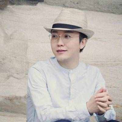 限籍令下，從乞丐到國人驕傲，為何今41歲的李玉剛也被說翻了車？