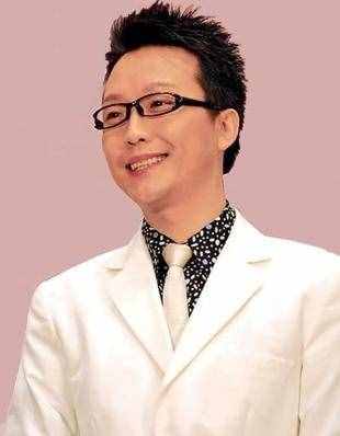 限籍令下，從乞丐到國人驕傲，為何今41歲的李玉剛也被說翻了車？
