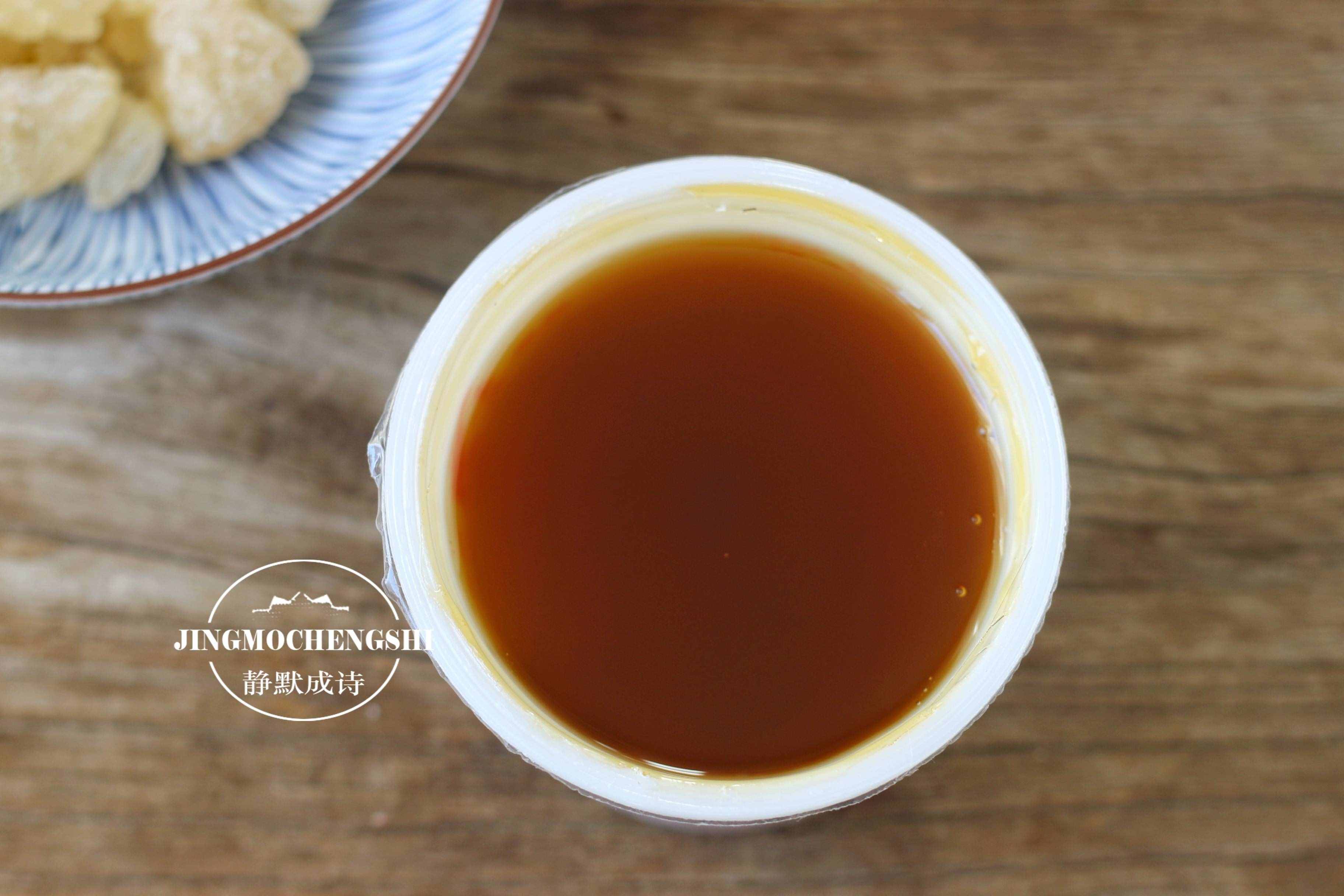 琥珀核桃仁這樣做，金黃酥脆，好吃不粘牙，每年冬天我都做好多