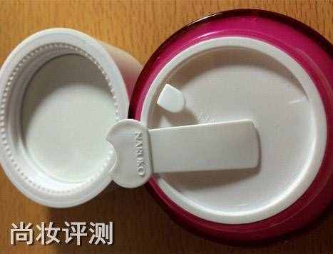 牛爾森玫瑰雪耳保濕晚安凍膜測評(píng)