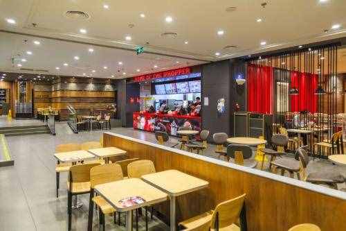 大三學生合伙開快餐店月入5萬 揭秘快餐店經(jīng)營訣竅
