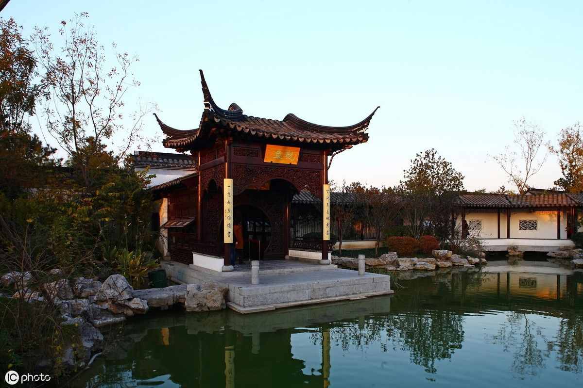 李白最美的10首古詩詞，小學(xué)生都會(huì)背誦！你會(huì)幾首？