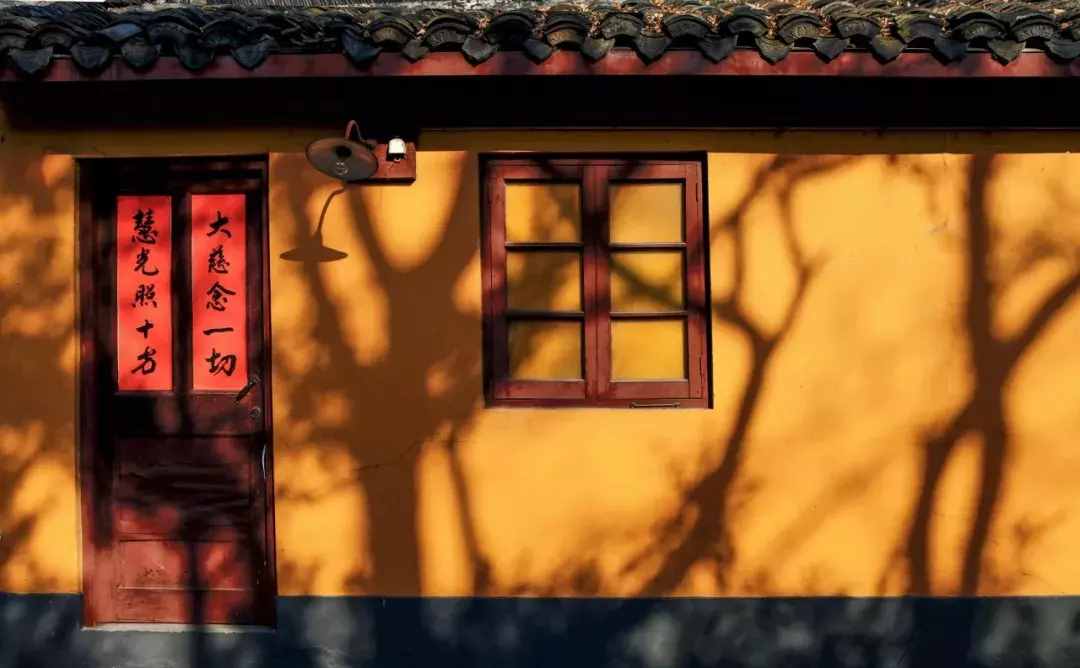 八首紅塵詩(shī)詞：有些人，走著走著就散了