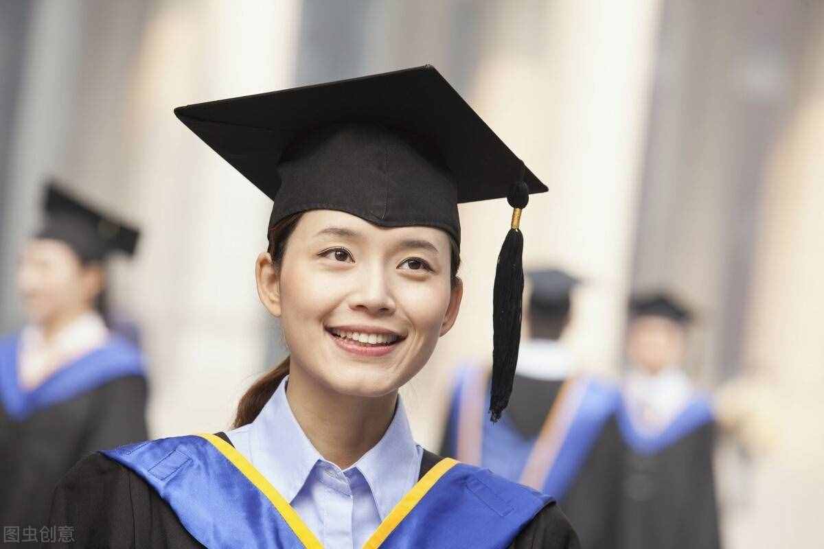 高考生平行志愿，滑檔和落榜的區(qū)別，征集志愿值得填報(bào)嗎？