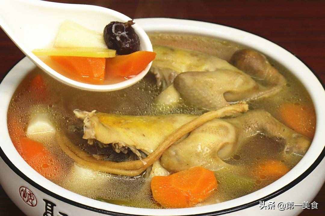 一鴿勝九雞，燉鴿子湯需要焯水嗎？教你正確做法，肉嫩湯鮮營養(yǎng)高