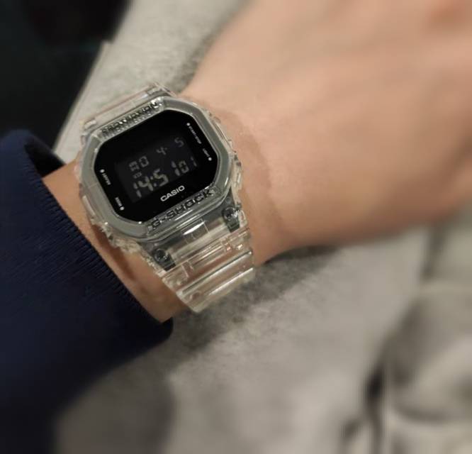 冰韌出鞘！卡西歐G SHOCK，屹立40年的“表圈顏王”