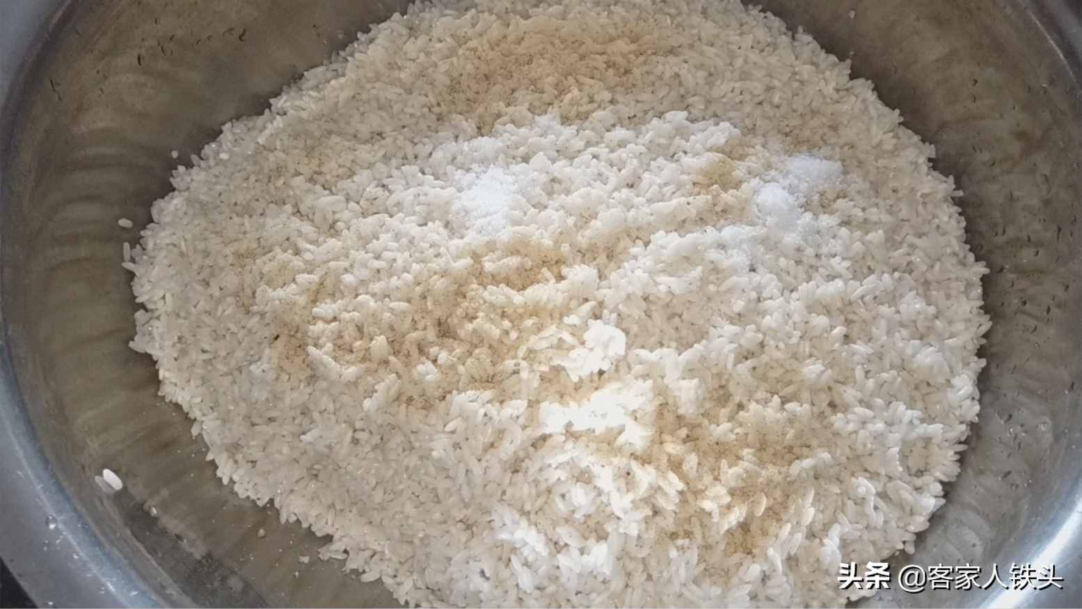 端午節(jié)快到了，教你做客家咸肉粽，香糯好吃，一口氣吃3個真過癮