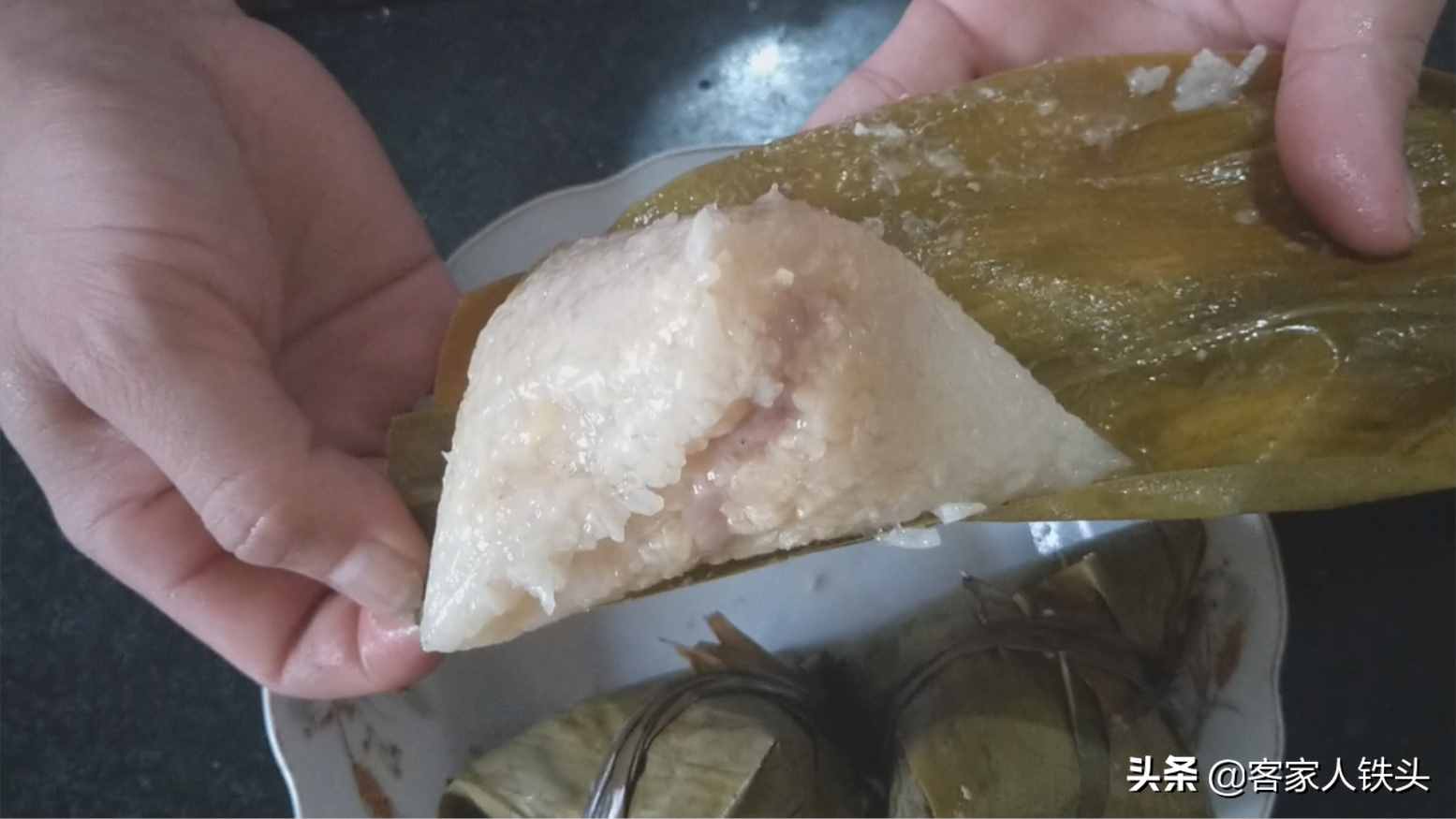 端午節(jié)快到了，教你做客家咸肉粽，香糯好吃，一口氣吃3個真過癮