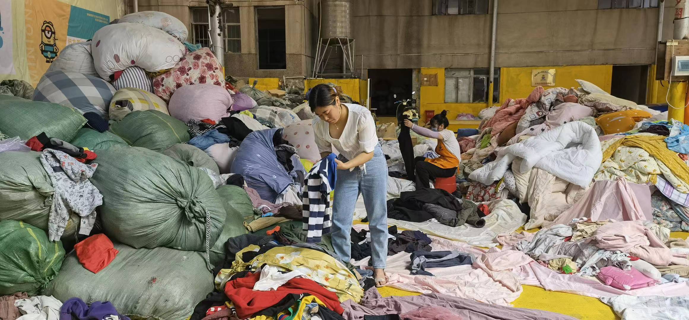 新手做舊衣服回收，擔(dān)心的是銷路問題，幾個方法教你快速尋找銷路