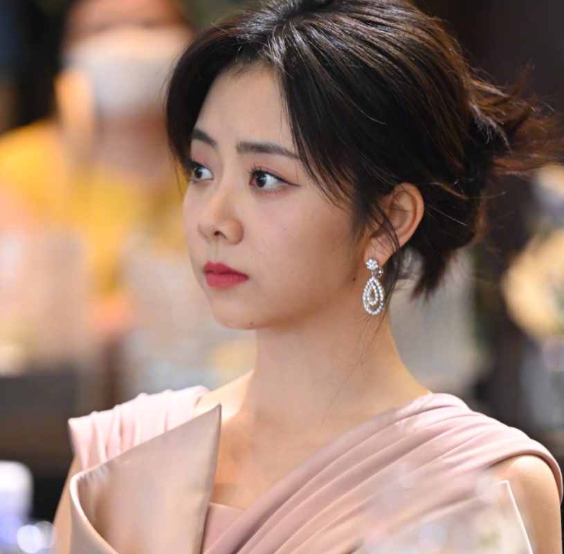 白玉蘭女星高清生圖，譚松韻娃娃臉狀態(tài)滿分，鞠婧祎卻讓我看呆了