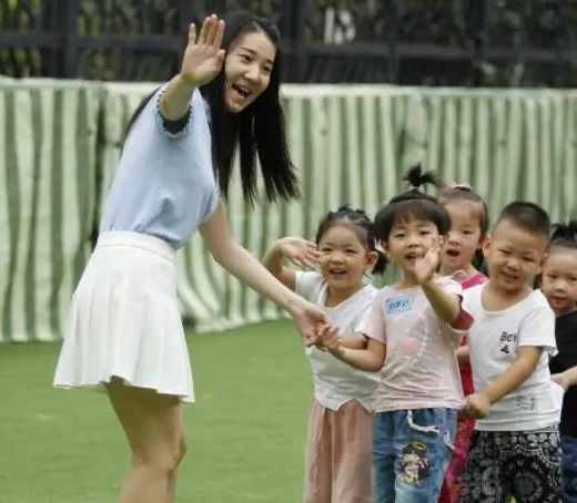 一名幼師曬出工資單，抱怨活多錢少待遇差，家長(zhǎng)：這還不知足？