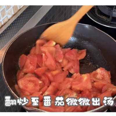 飯店大廚說漏嘴的秘密，番茄遇上金針菇這樣做才好吃