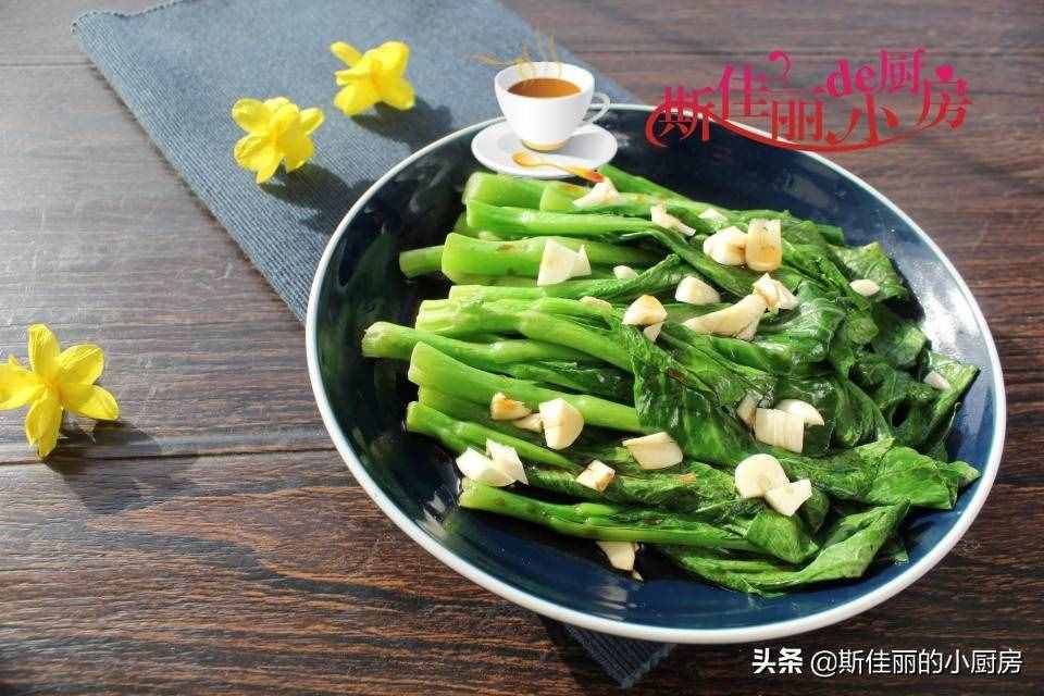 自從開始減肥，我晚餐就吃這些菜，低脂又飽腹，一周后果然苗條了