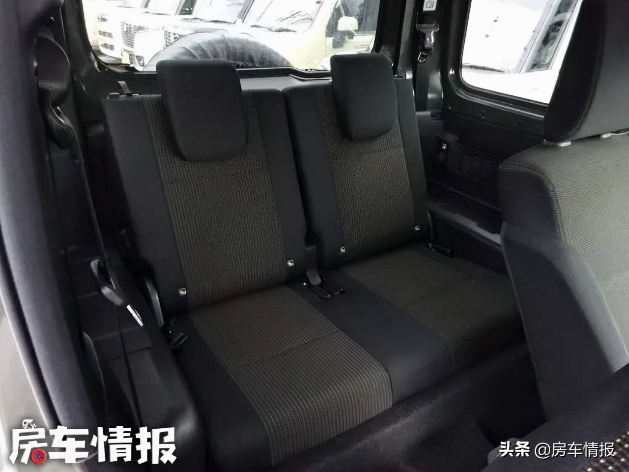 鈴木吉姆尼床車來(lái)啦！不僅越野性能好，到了野外還能變大床睡覺(jué)