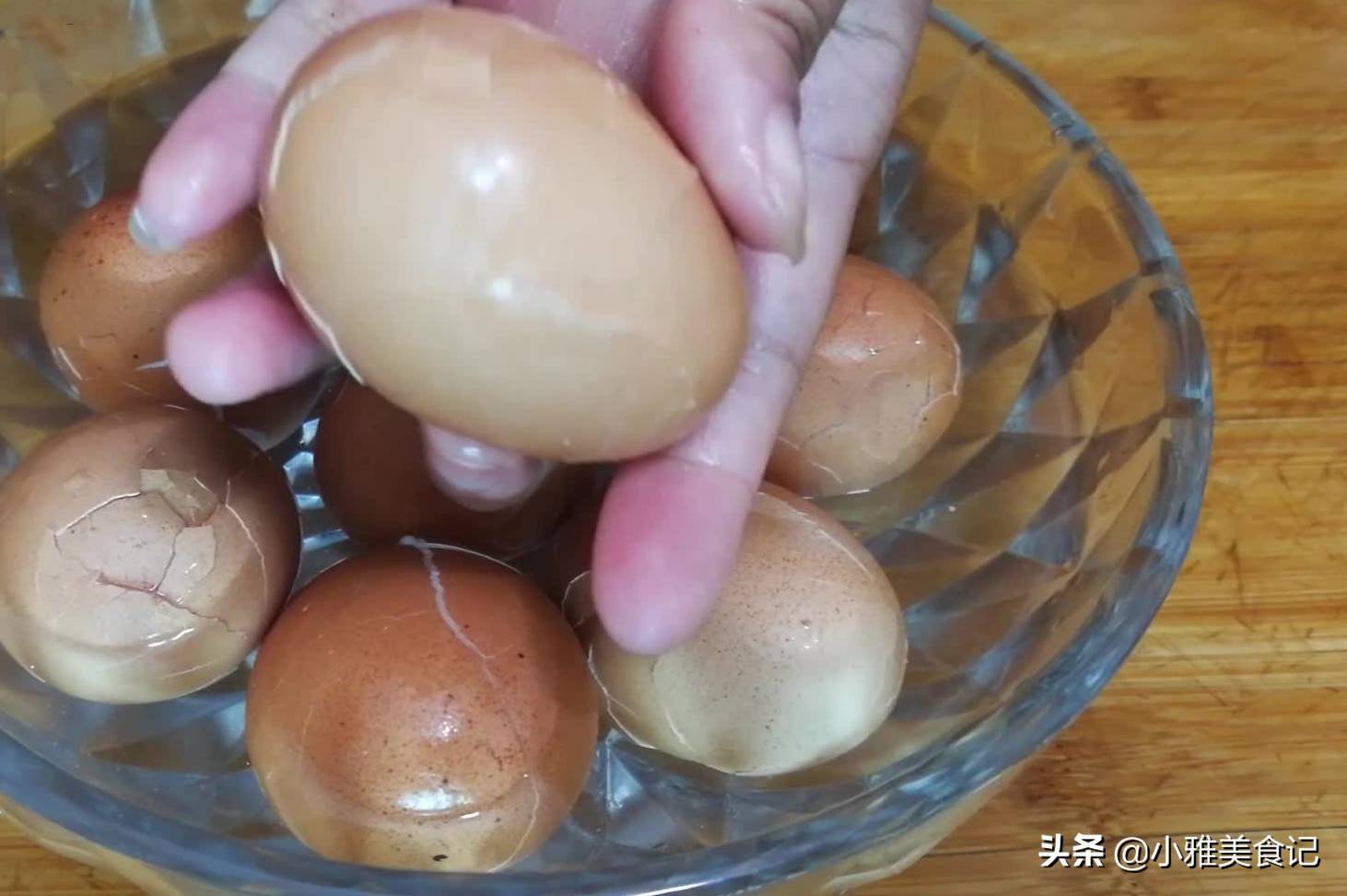 這才是茶葉蛋的正確做法，茶香濃郁，入味可口，學(xué)會(huì)可以擺攤了