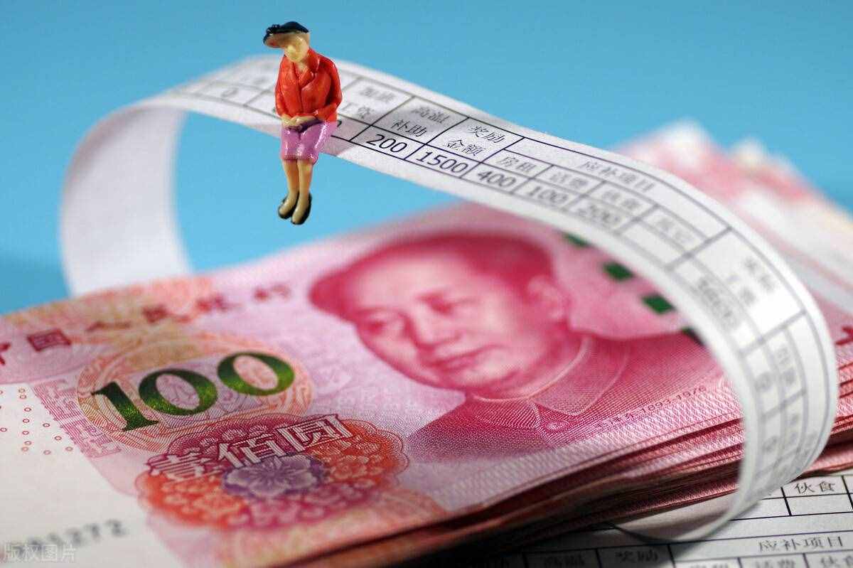 全國最新平均工資出爐，月薪過萬是少數(shù)，收入水平最高的還是碼農(nóng)