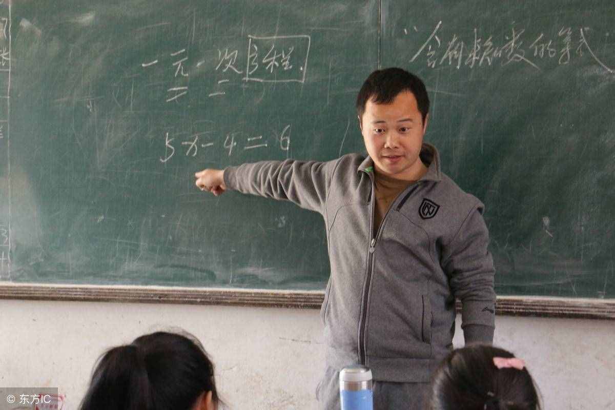 骨干教師個人總結如何突出自身優(yōu)勢與特點？送兩篇范文學習借鑒！