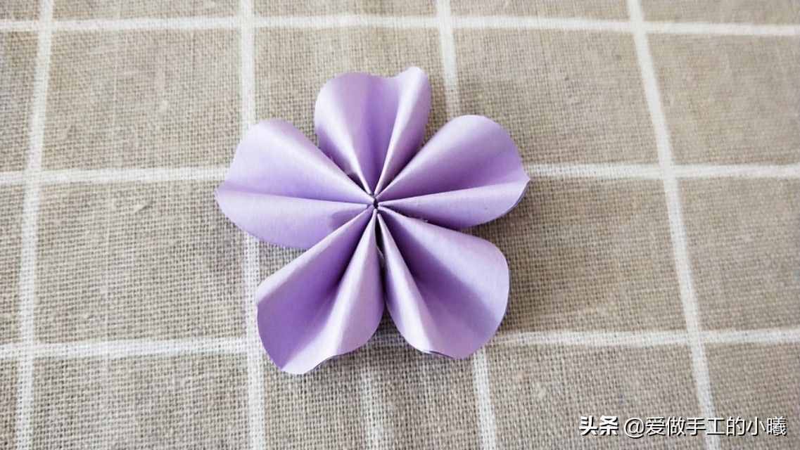 折紙教程：5步完成的可愛小花，簡單漂亮又清新