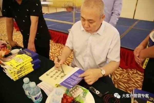 「成交高于一切」：在銷售時(shí)，你如何巧妙利用傳真機(jī)帶來(lái)大訂單？