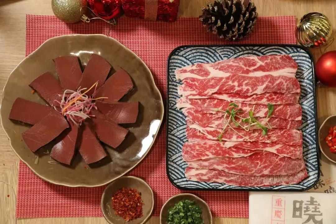 火鍋的各種吃法，這種Hello Kitty冰淇淋火鍋你愛(ài)嗎？