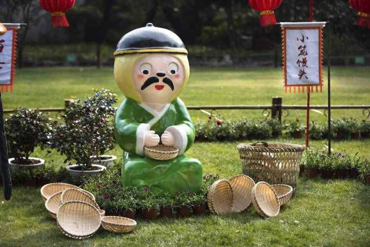 南翔小籠化身“嘻哈俠” ，500歲古猗園今年迎春活動玩時尚，老太太也有一顆年輕的心啊