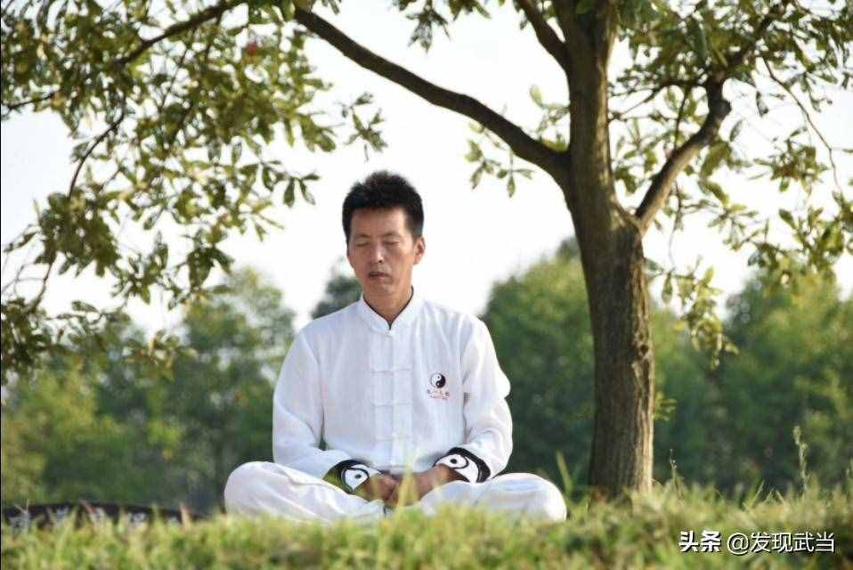 金庸筆下的九轉(zhuǎn)內(nèi)丹功，原來是道人在做健身！