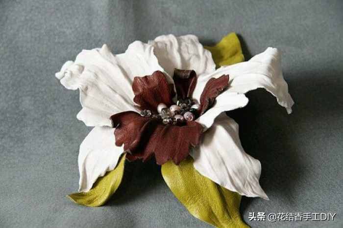 手工DIY：差點扔掉的碎皮子，原來能做成這么多美麗飾品