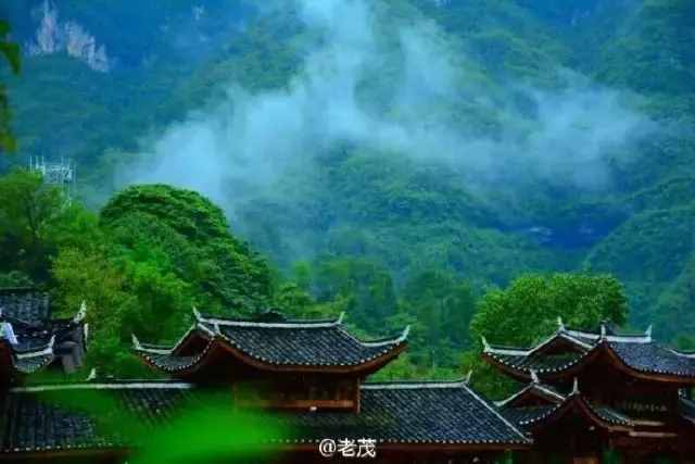 南聯(lián)鳳凰城，北接張家界，湘西這個大峽谷，美得不動聲色！