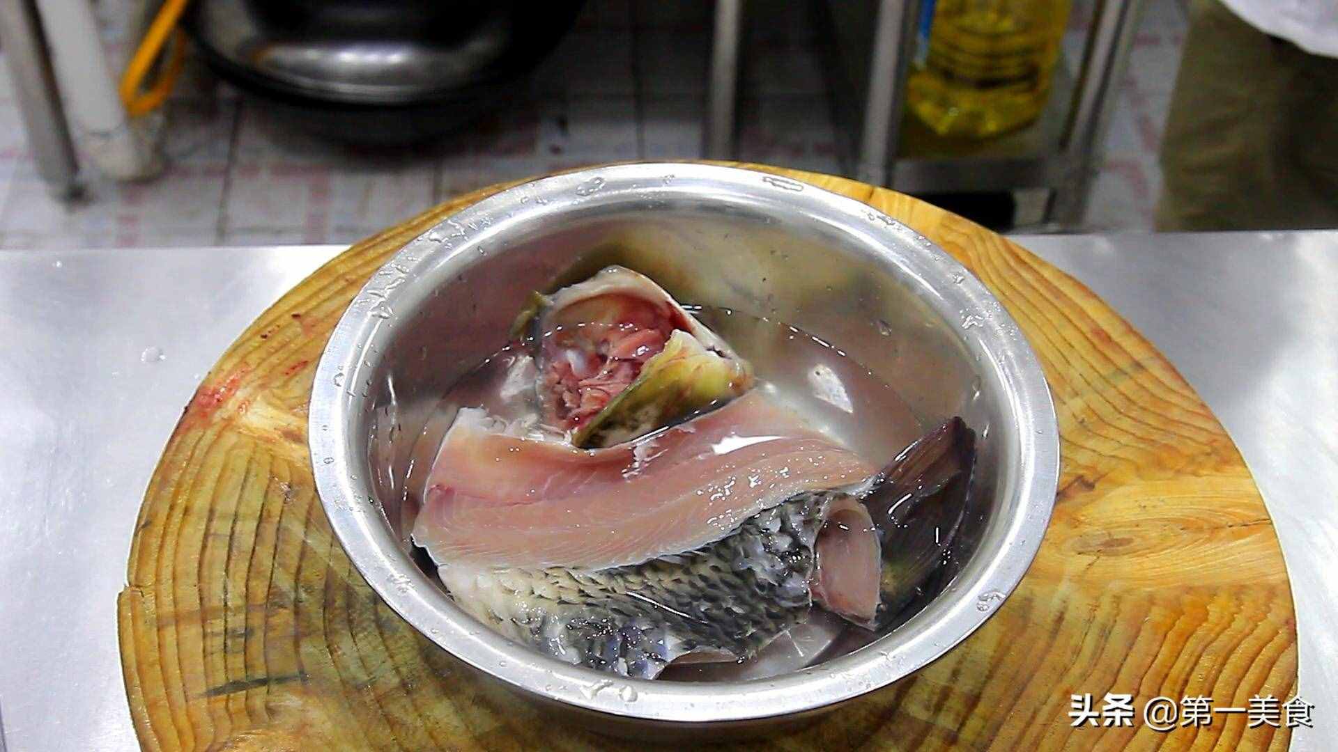 廚師長教你：松鼠魚的正確做法，技巧非常簡單，正宗舌尖上的美食